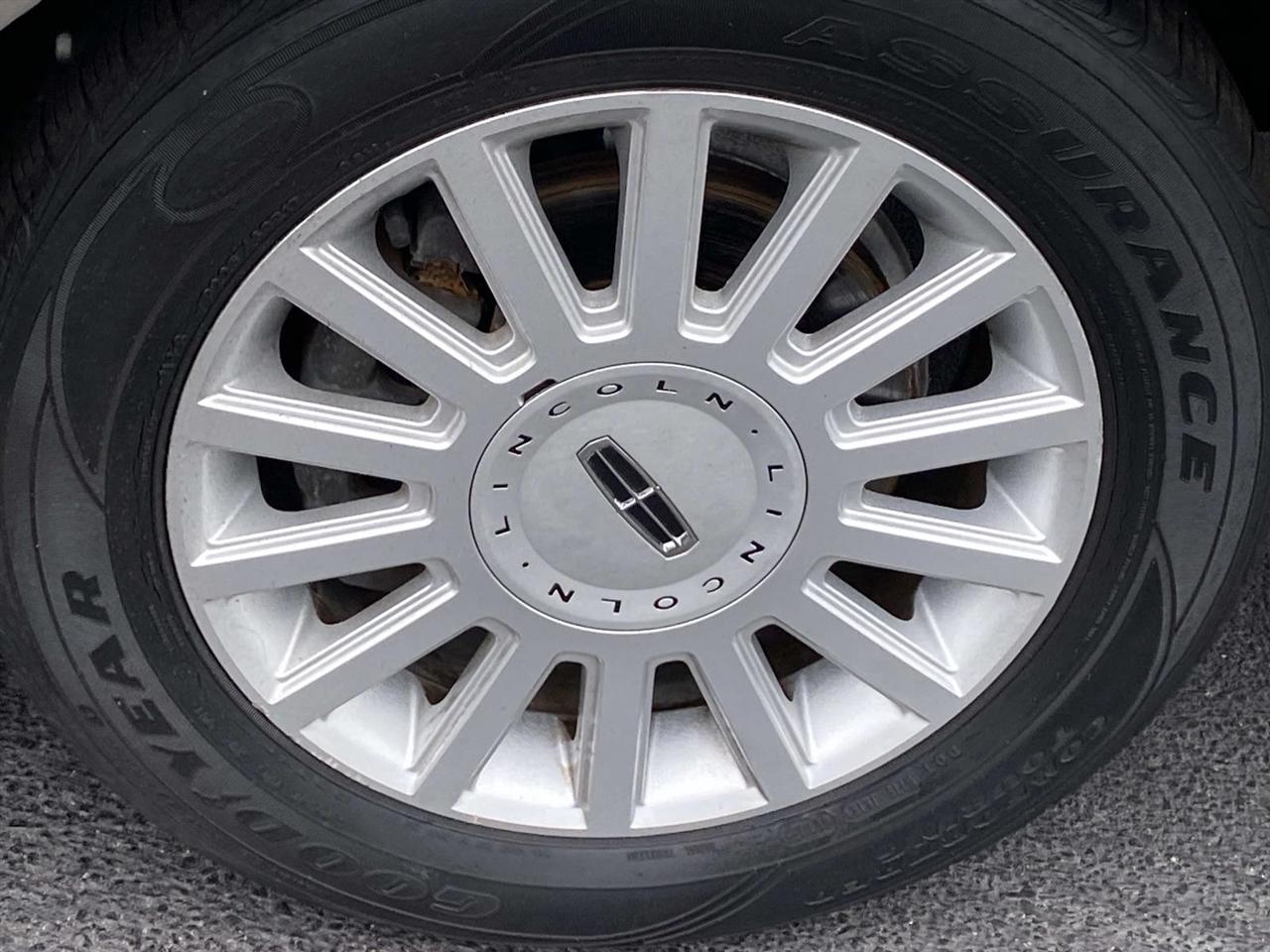Lincoln Town Car  2005
