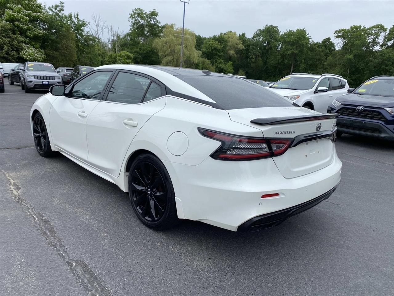 Nissan Maxima  2022