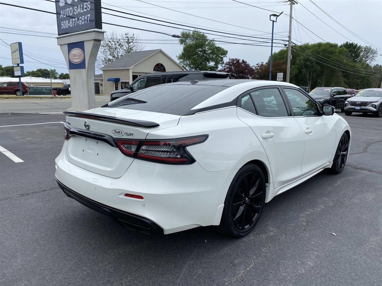 Nissan Maxima  2022