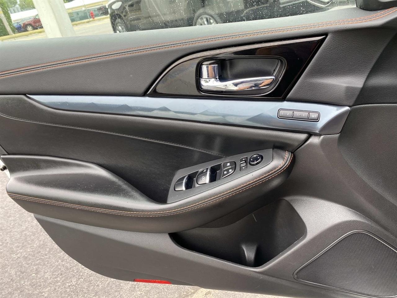 Nissan Maxima  2022
