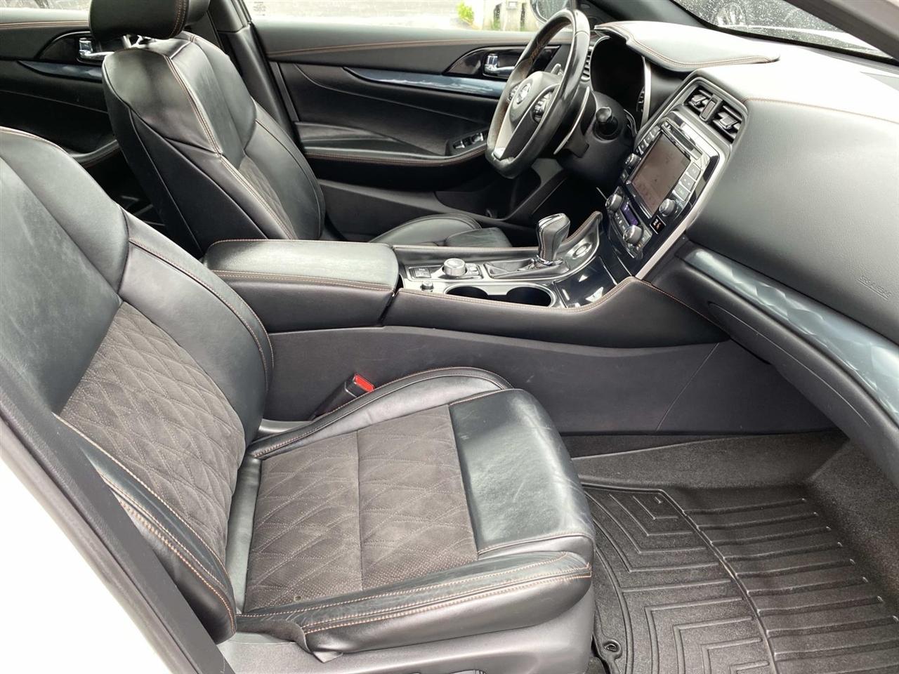Nissan Maxima  2022