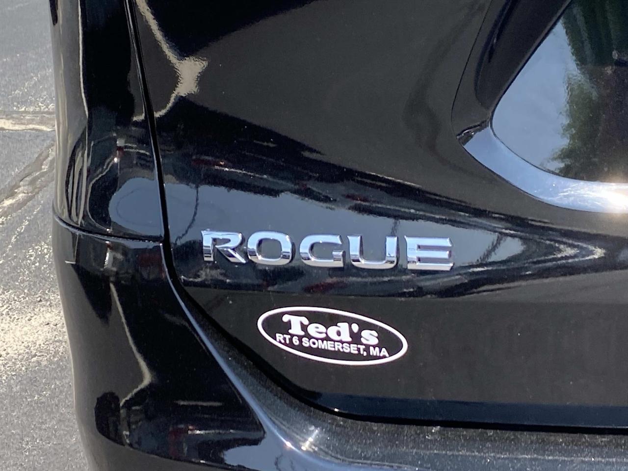 Nissan Rogue  2015