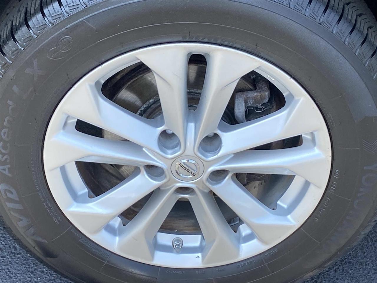 Nissan Rogue  2015