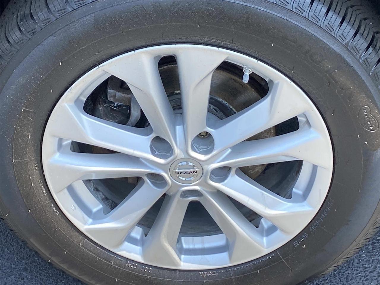 Nissan Rogue  2015