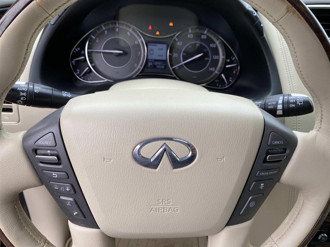 Infiniti QX80  2014