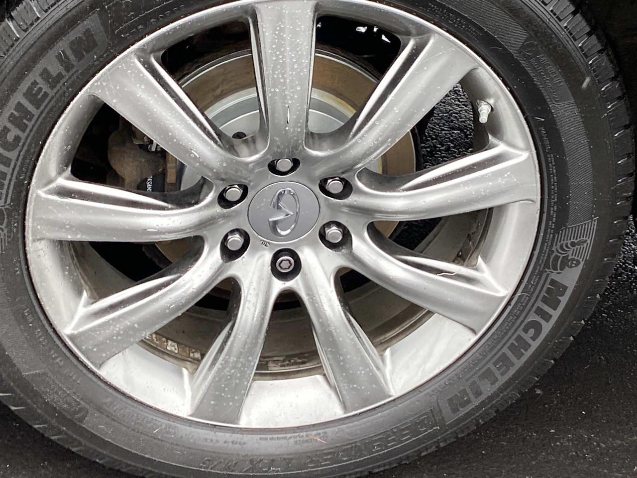 Infiniti QX80  2014
