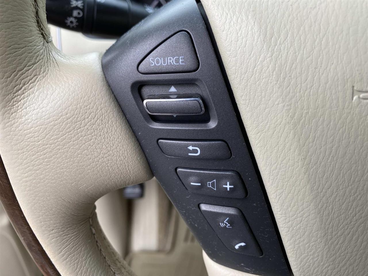 Infiniti QX80  2014