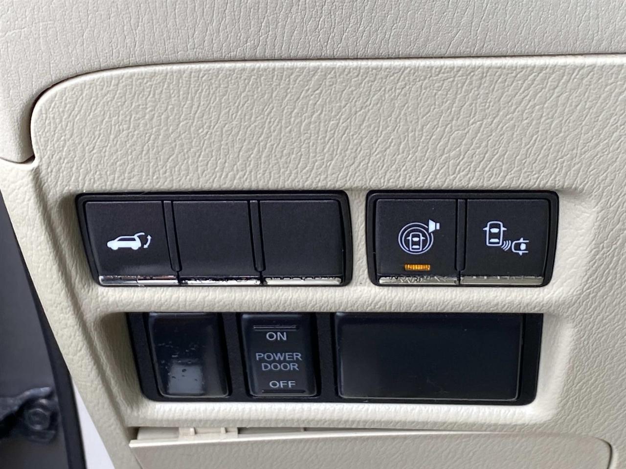 Infiniti QX80  2014