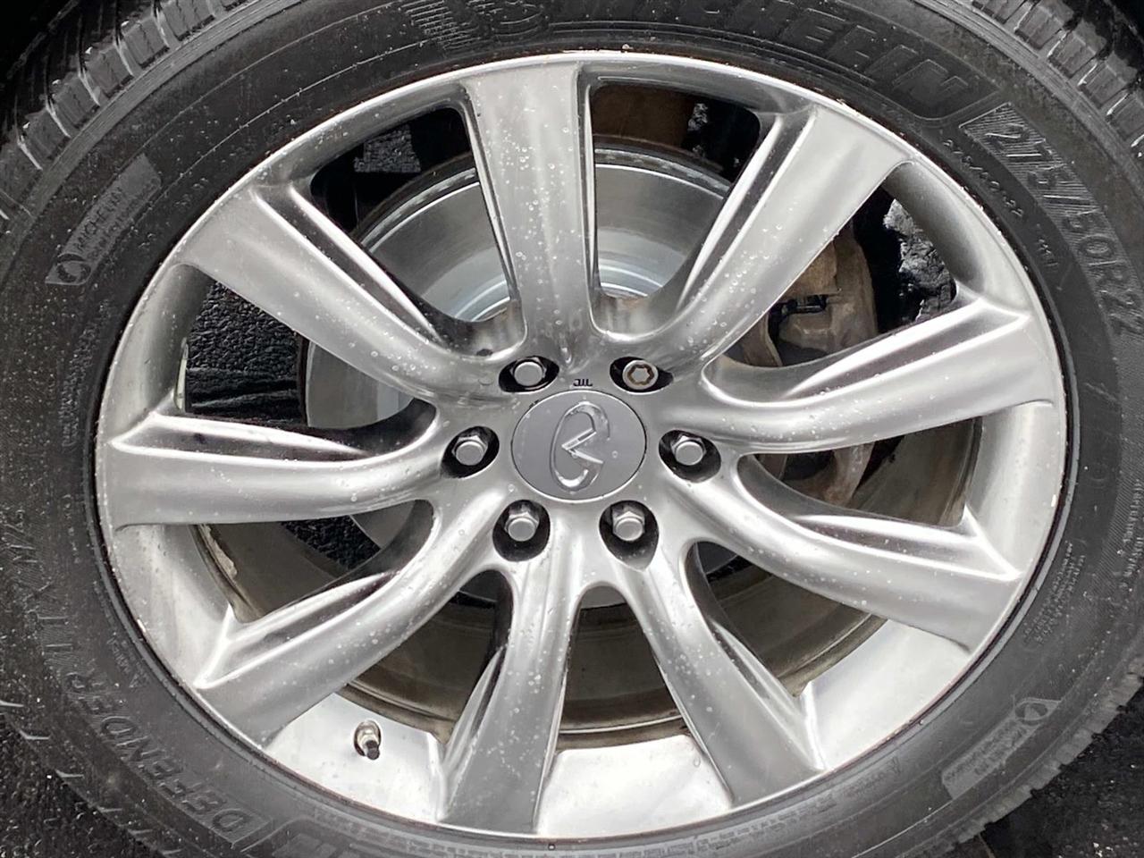 Infiniti QX80  2014