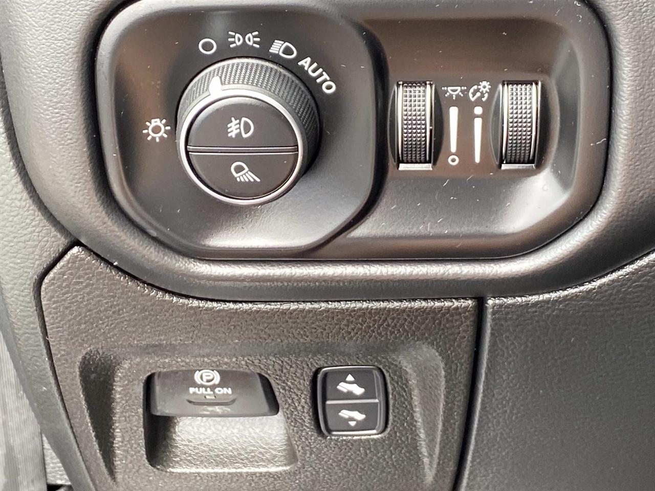 RAM 1500  2021