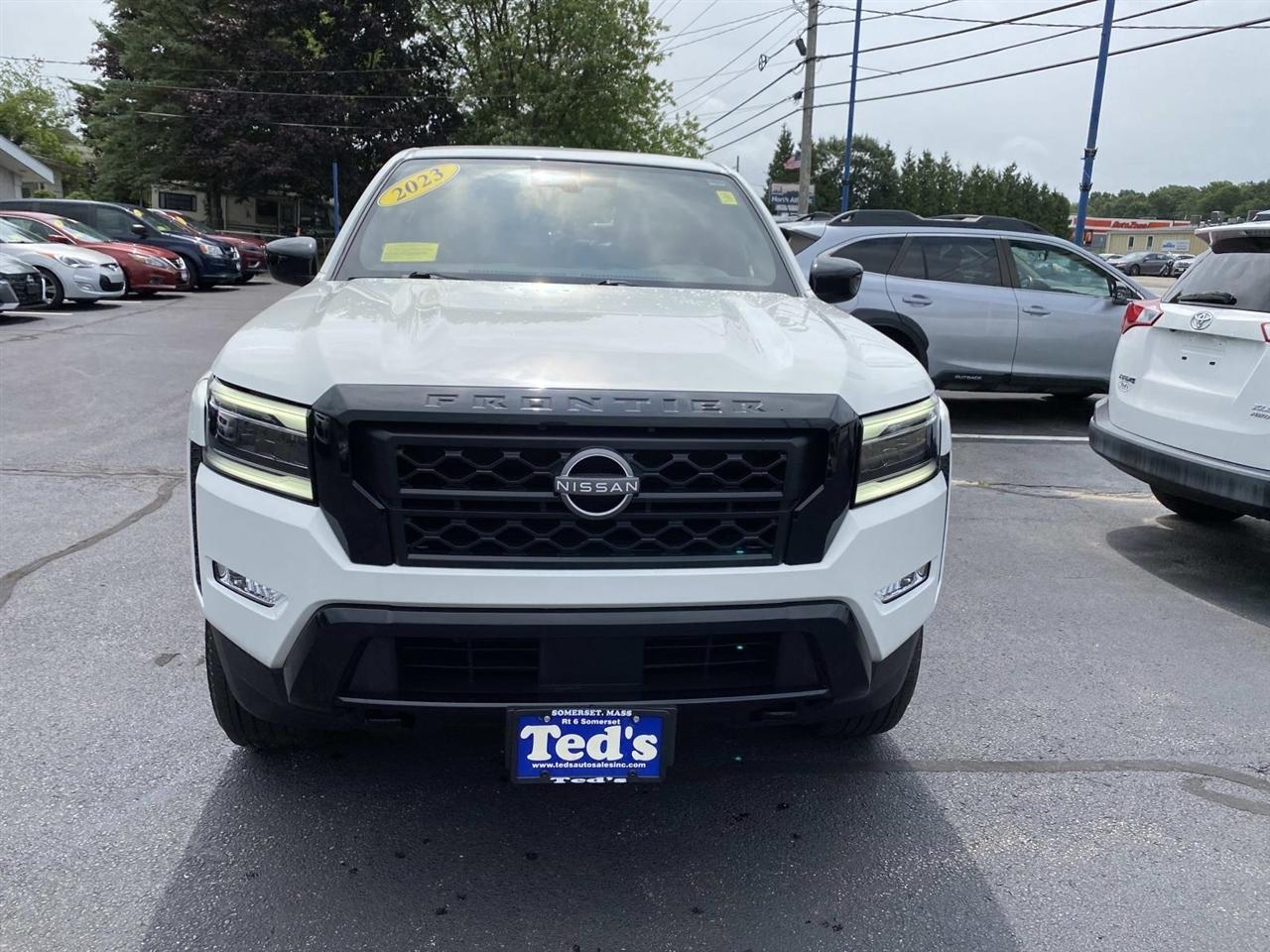 Nissan Frontier  2023