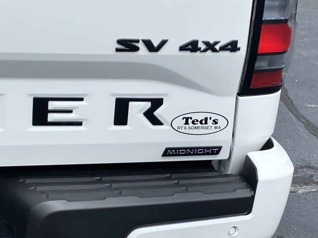 Nissan Frontier  2023