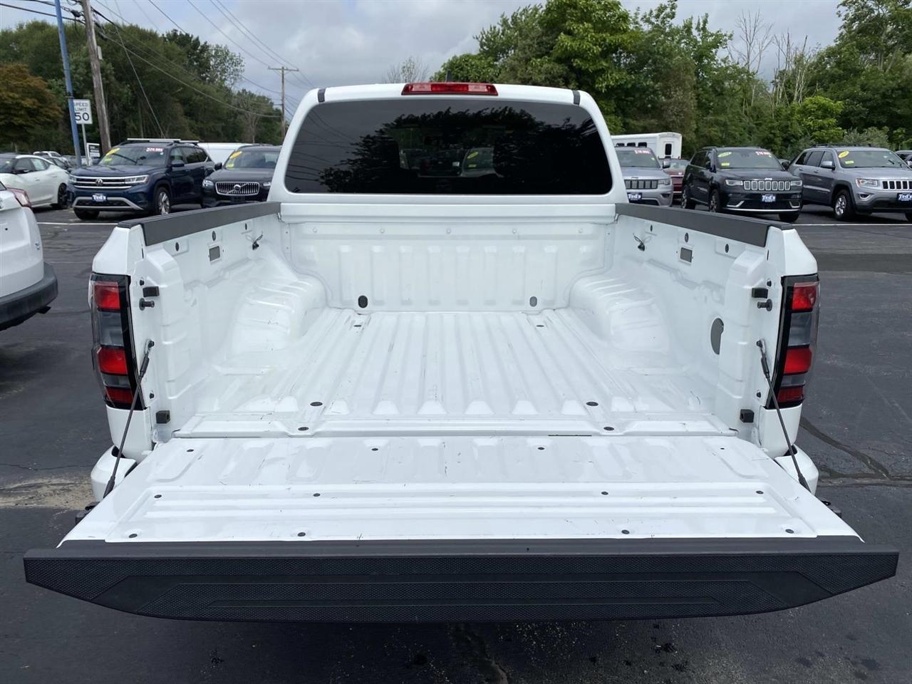 Nissan Frontier  2023