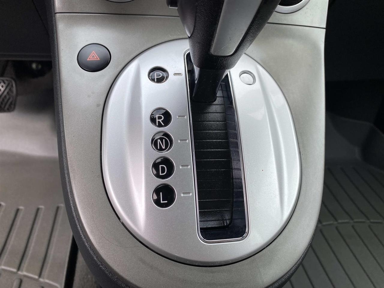 Nissan Sentra  2012