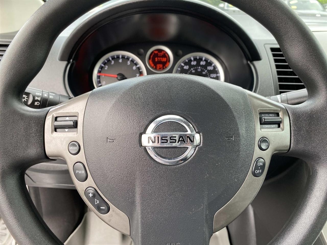 Nissan Sentra  2012