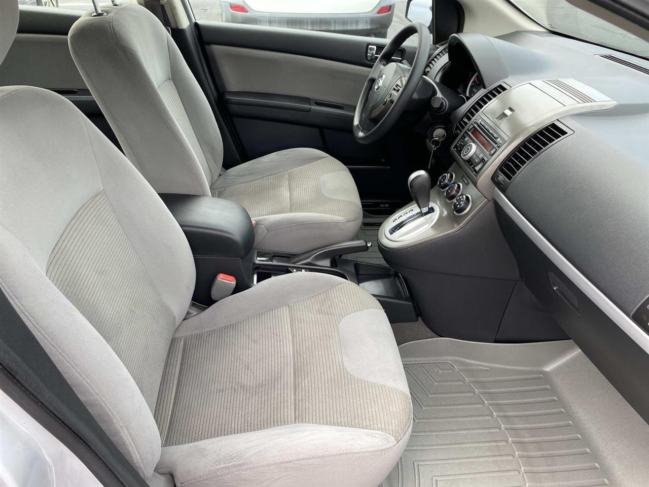 Nissan Sentra  2012
