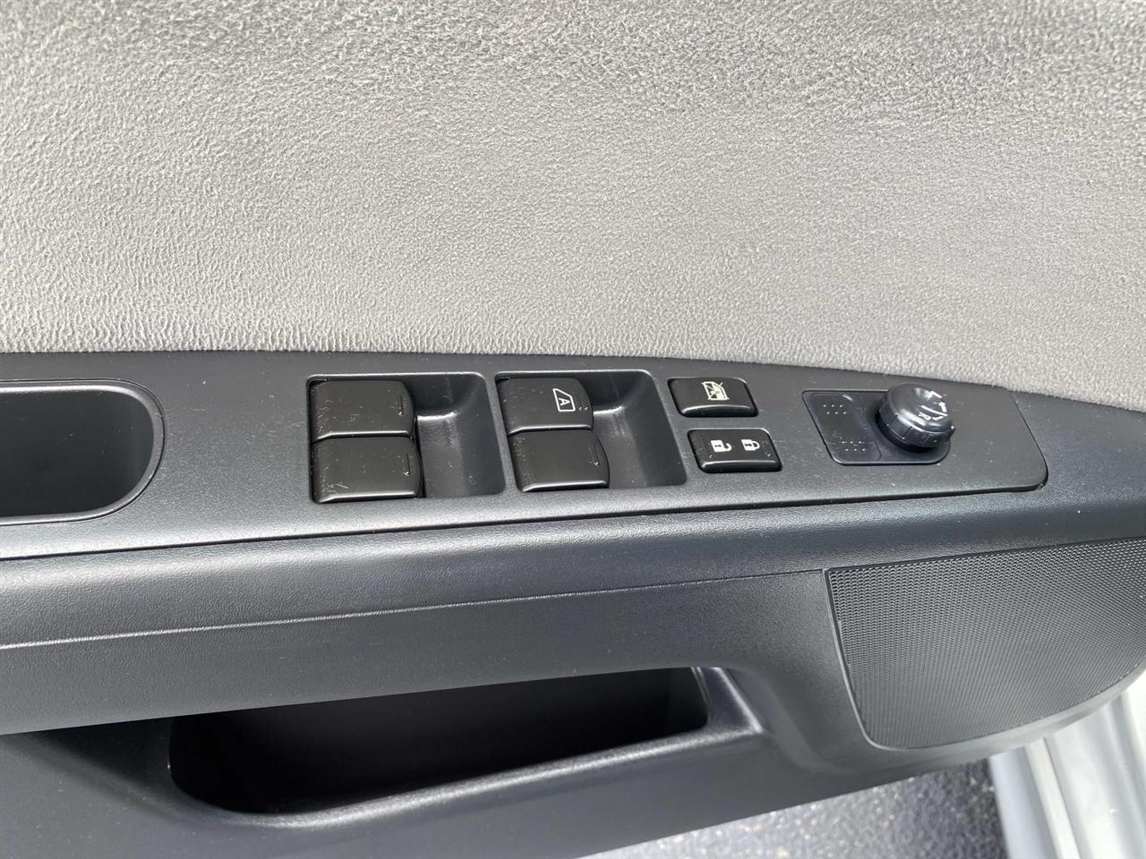 Nissan Sentra  2012