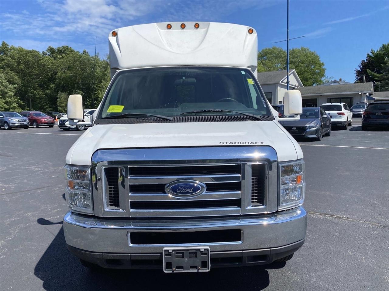 Ford Econoline  2018