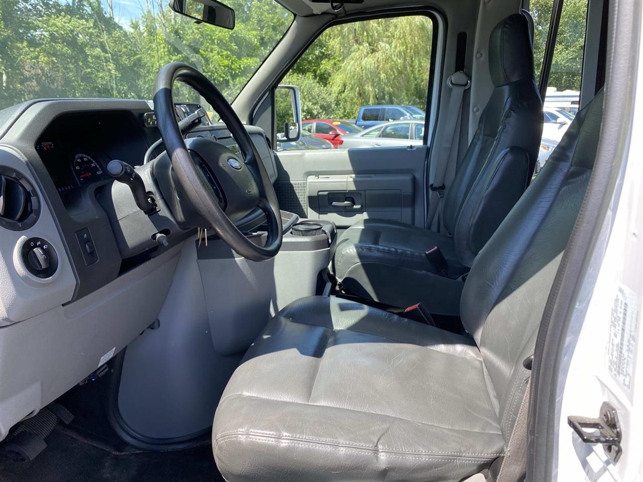 Ford Econoline  2018