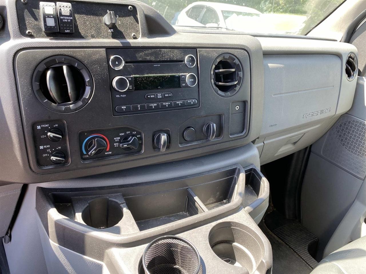 Ford Econoline  2018