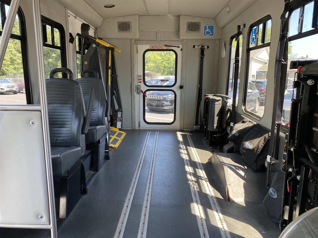 Ford Econoline  2018
