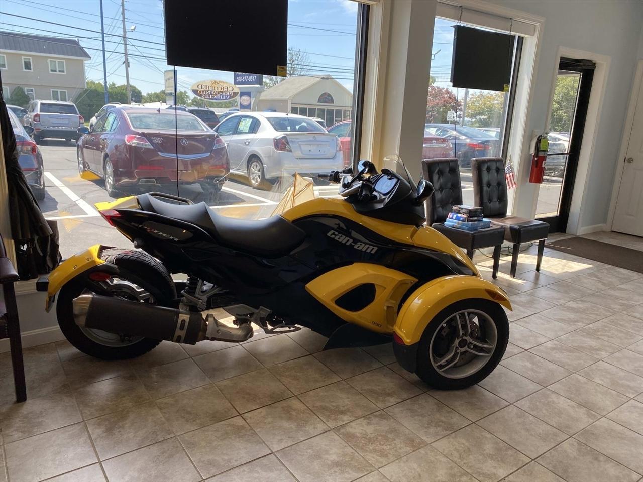 Can-Am Spyder RS  2008