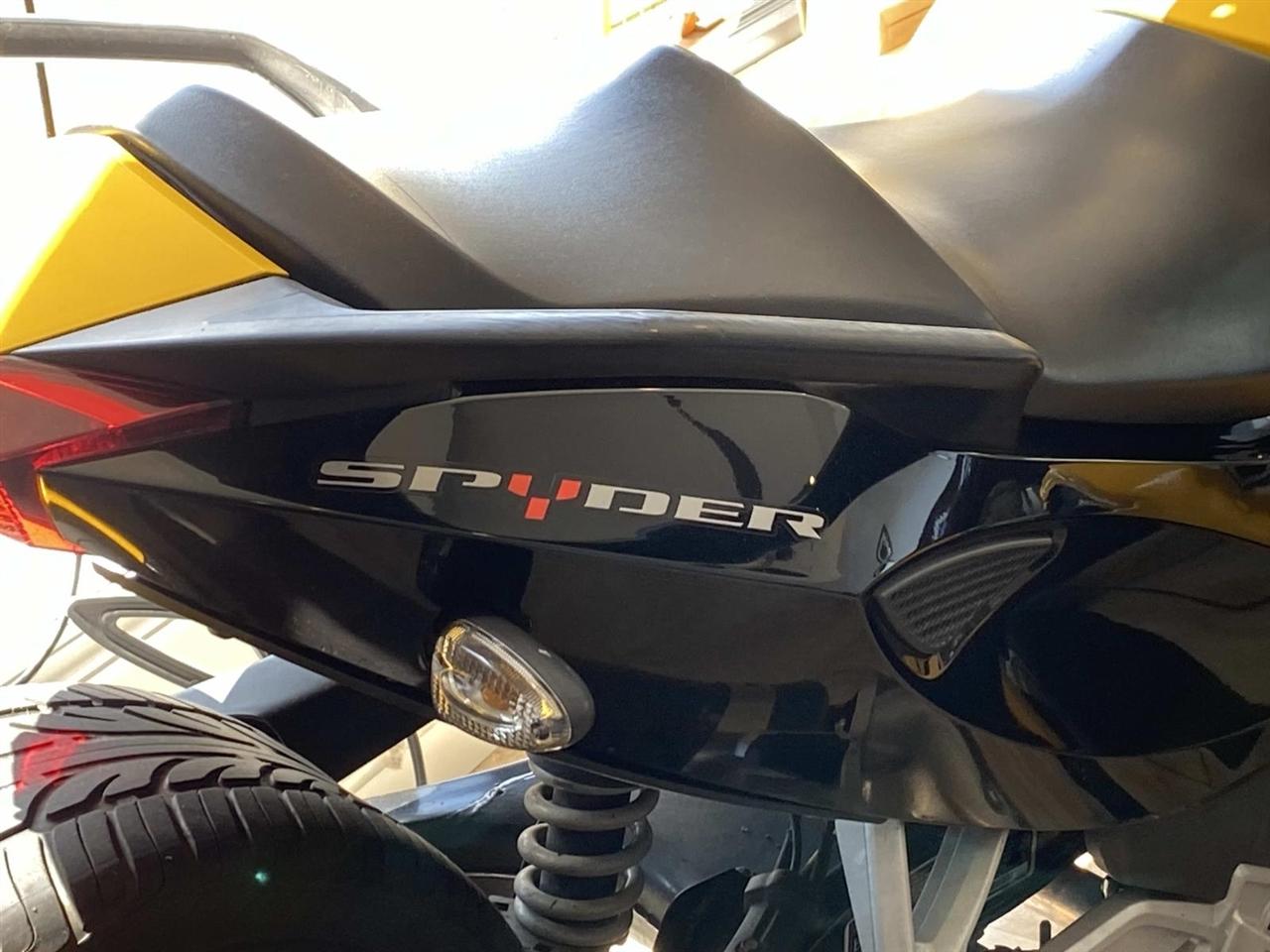 Can-Am Spyder RS  2008