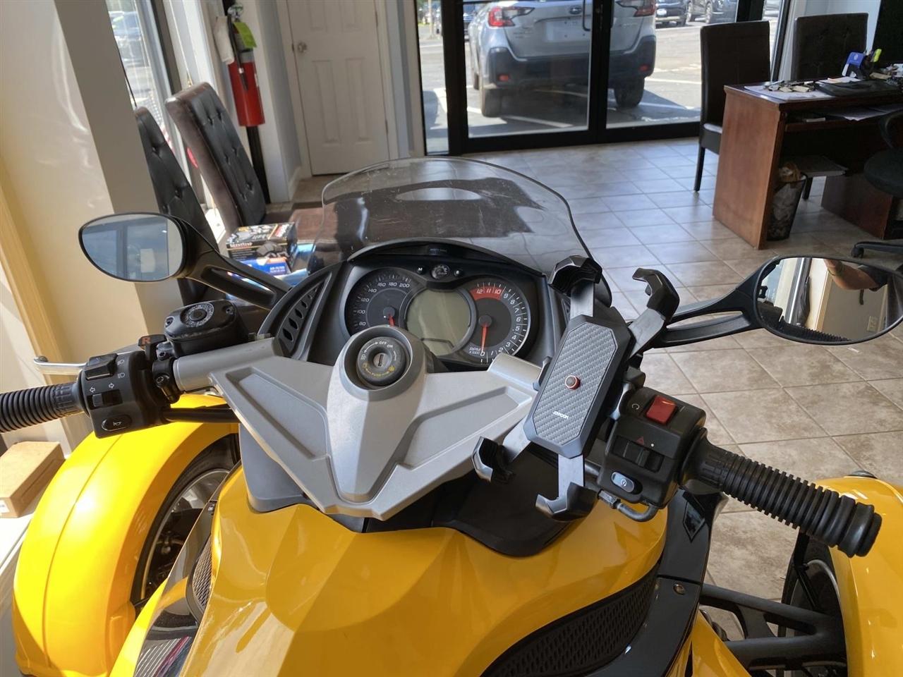 Can-Am Spyder RS  2008
