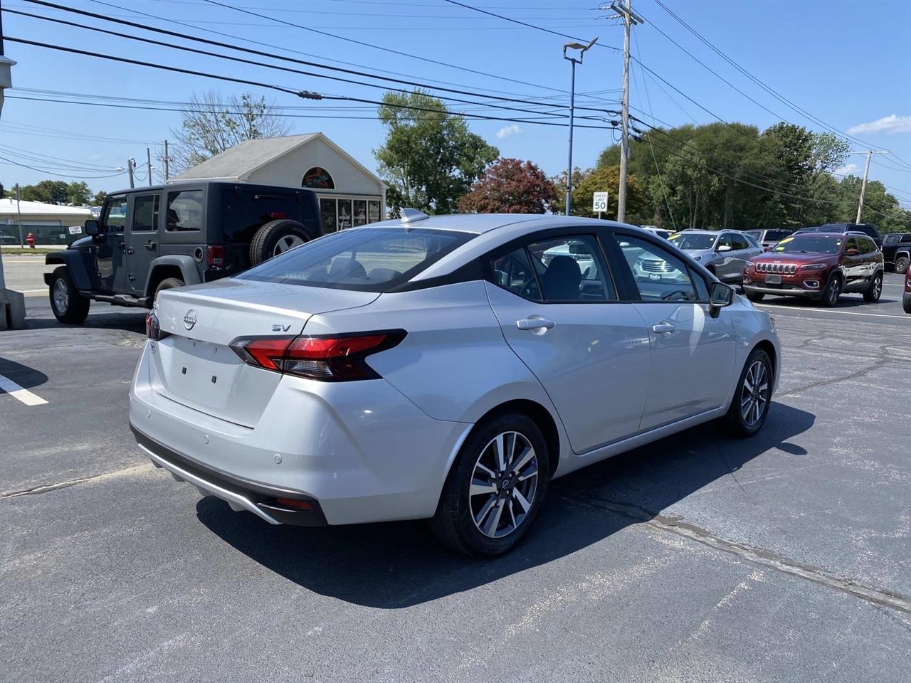 Nissan Versa  2024