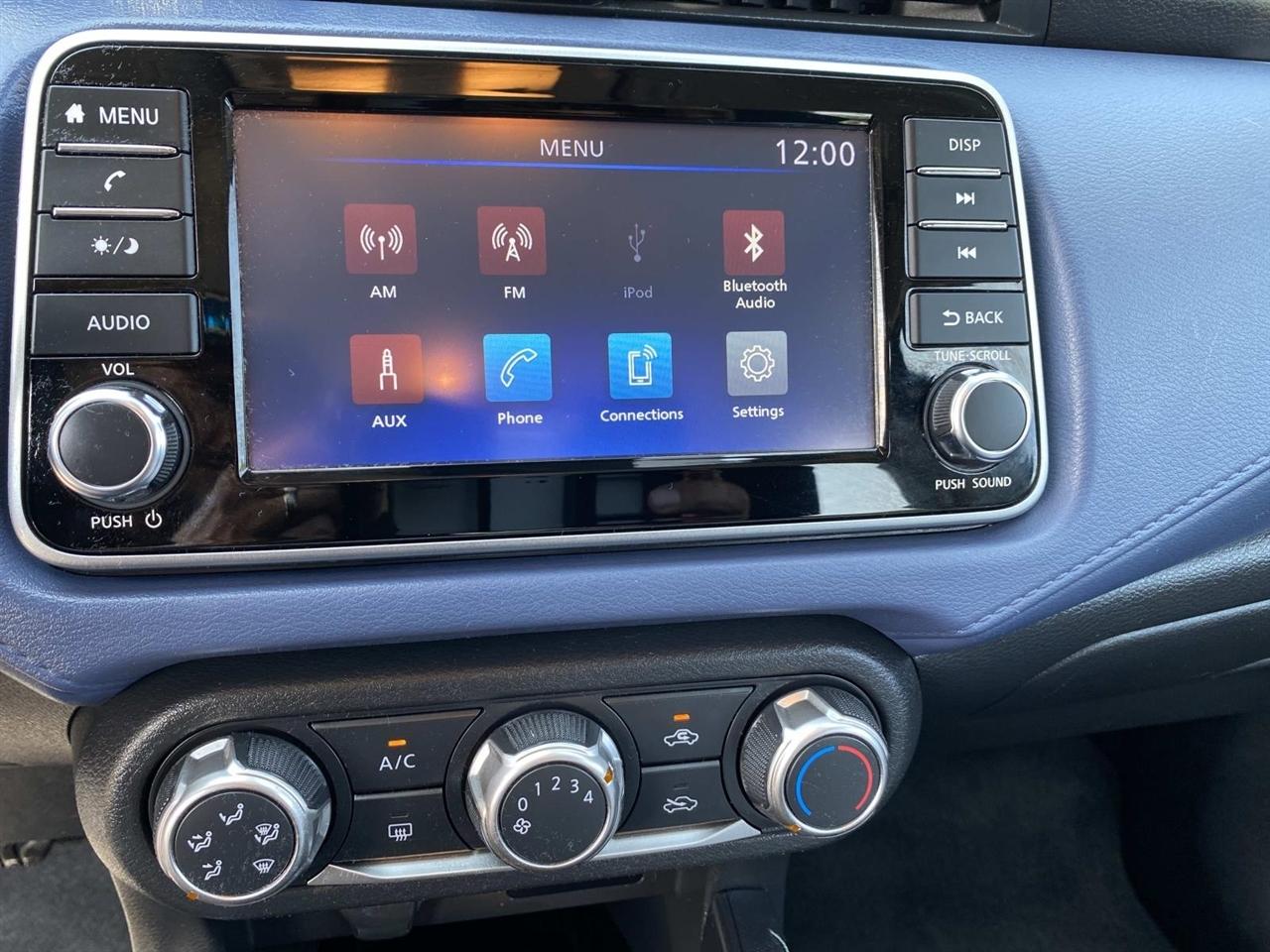 Nissan Versa  2024