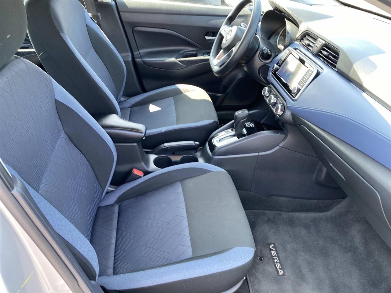 Nissan Versa  2024