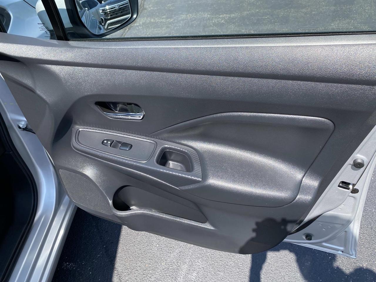 Nissan Versa  2024