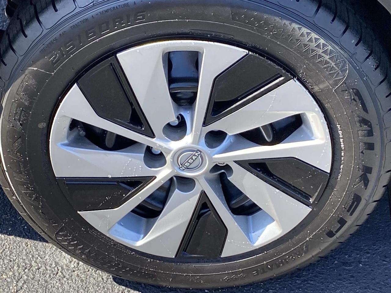 Nissan Altima  2024
