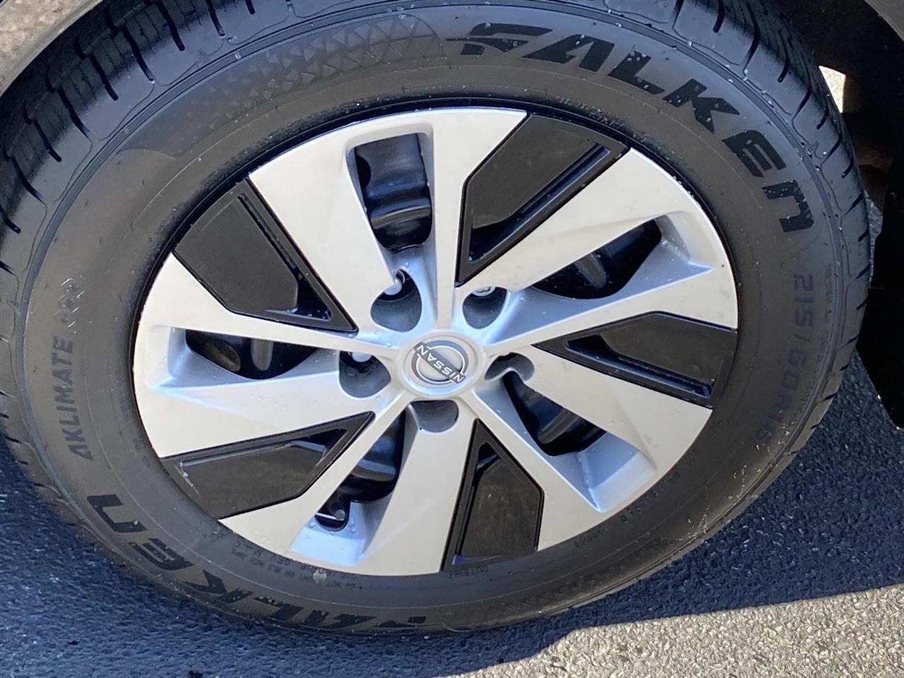 Nissan Altima  2024