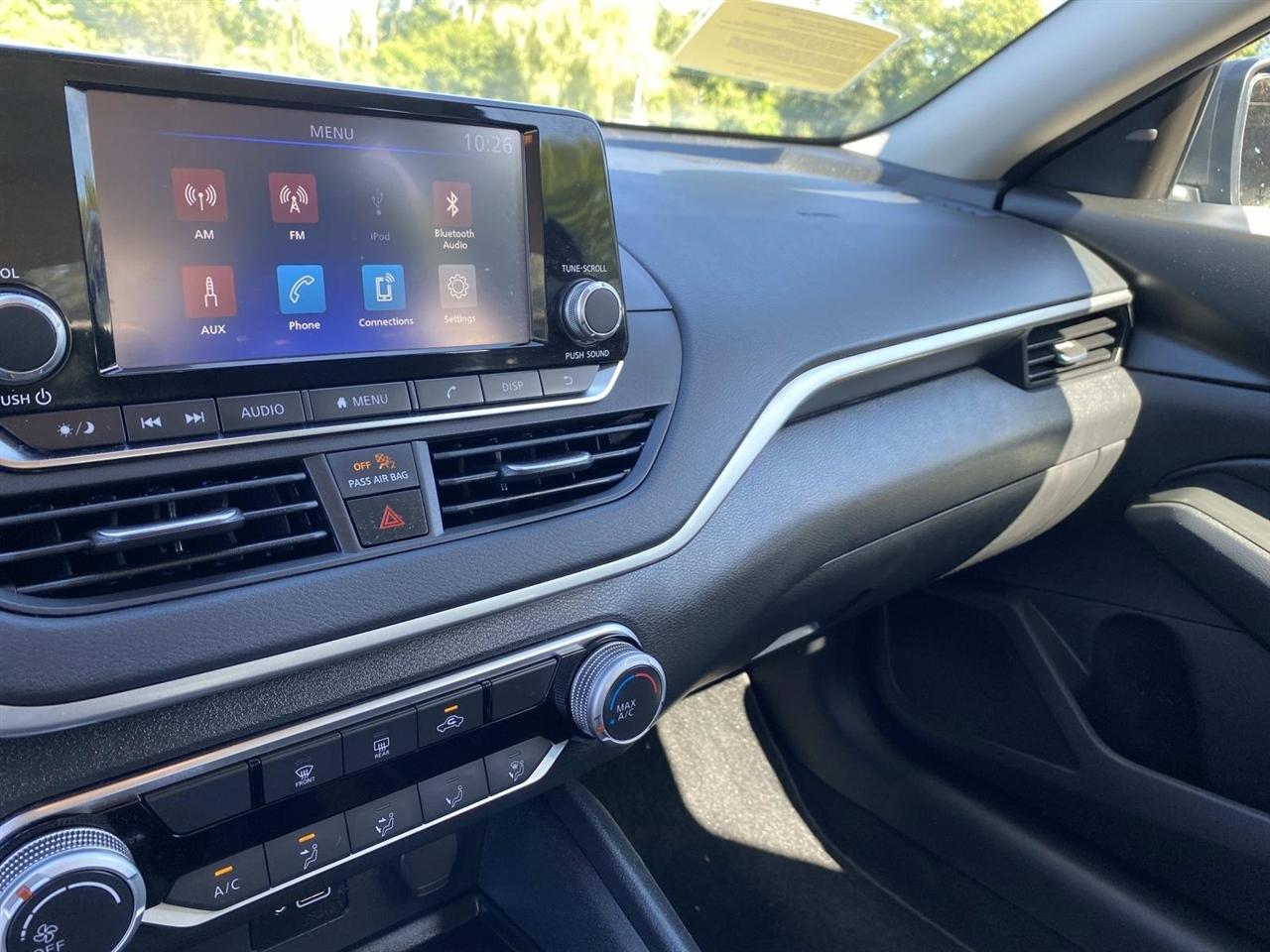 Nissan Altima  2024