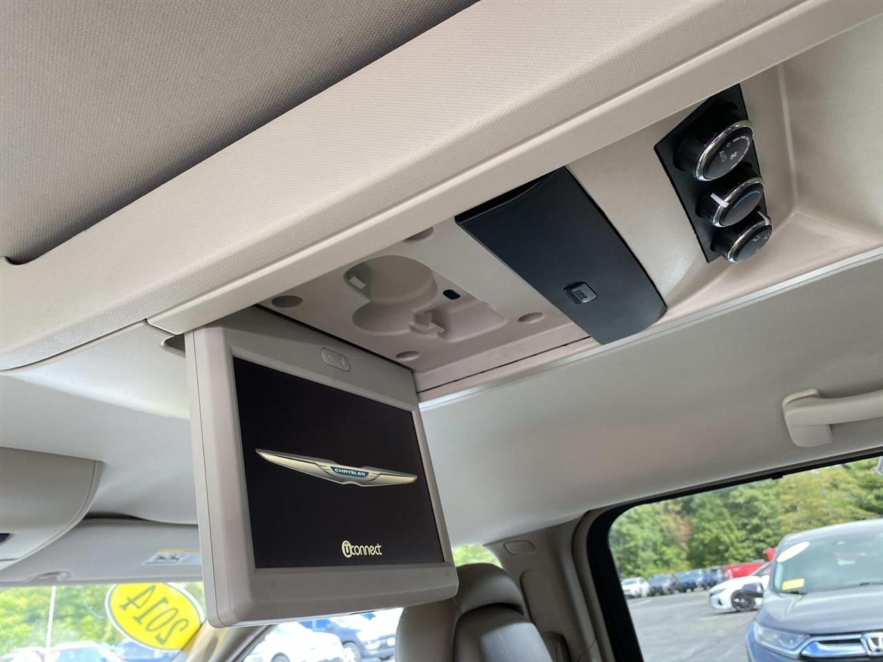 Chrysler Town & Country  2014