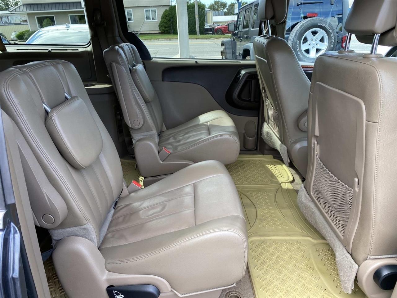Chrysler Town & Country  2014