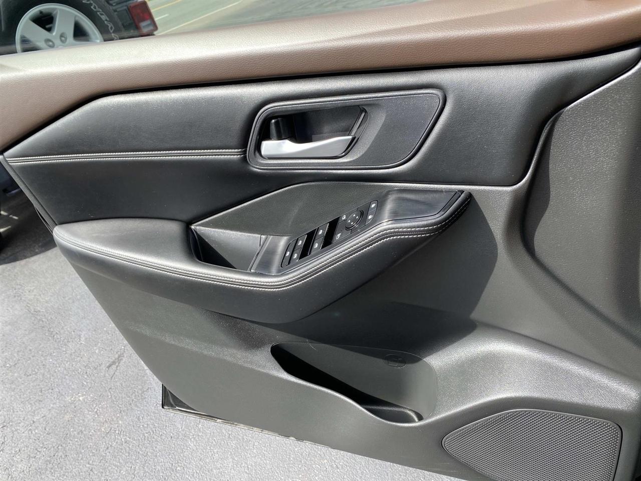 Nissan Rogue  2023