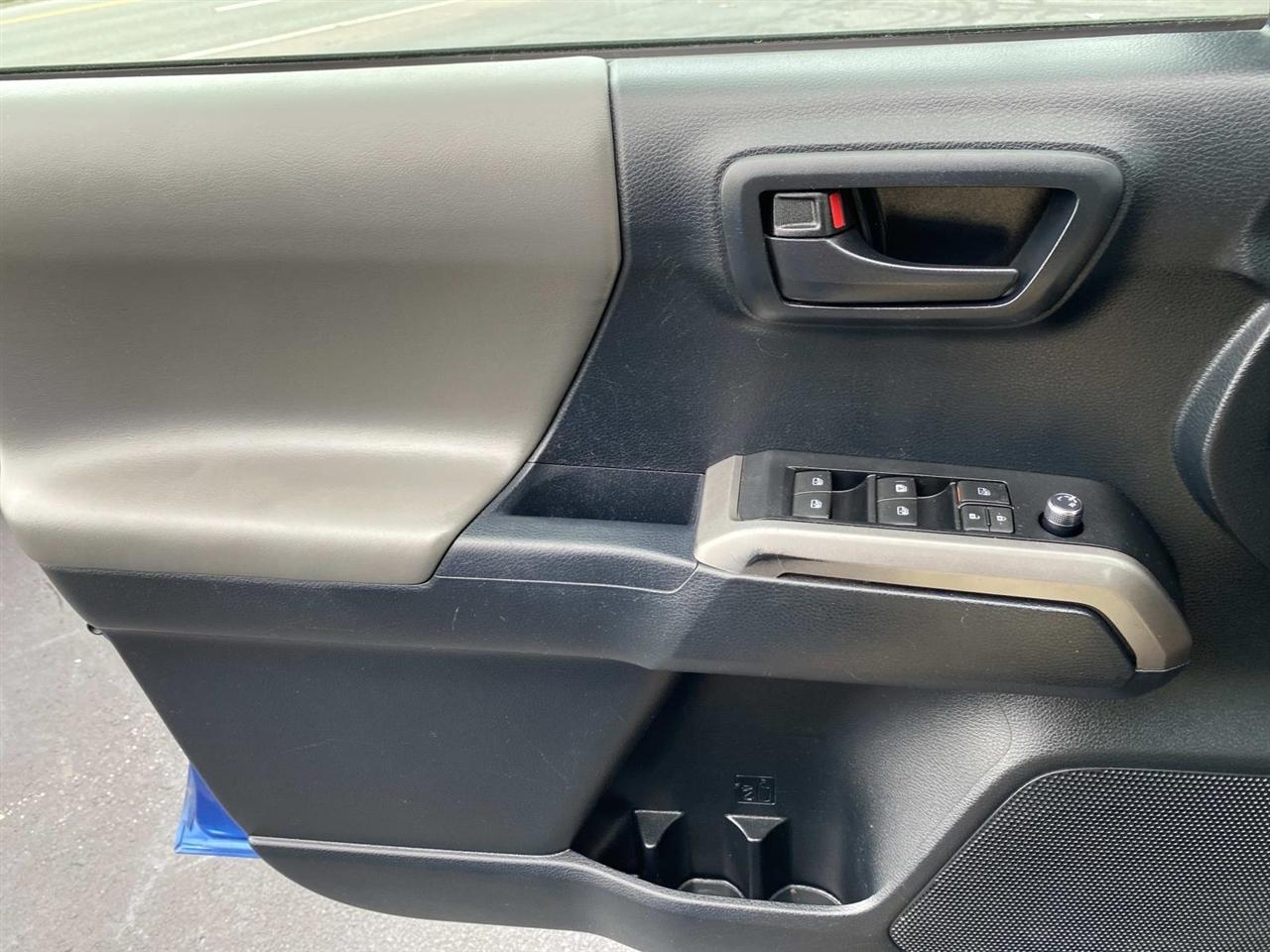 Toyota Tacoma  2016