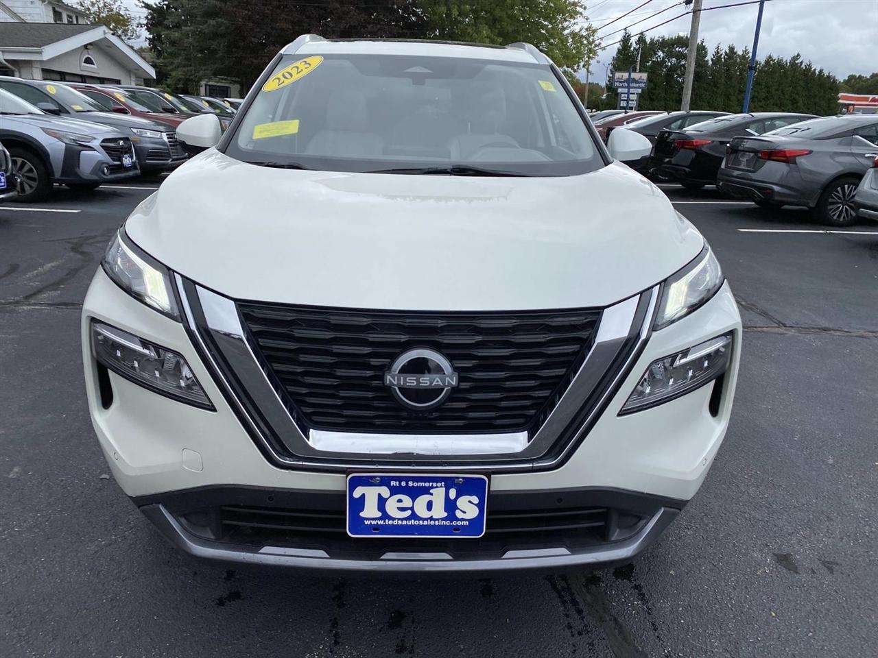 Nissan Rogue  2023