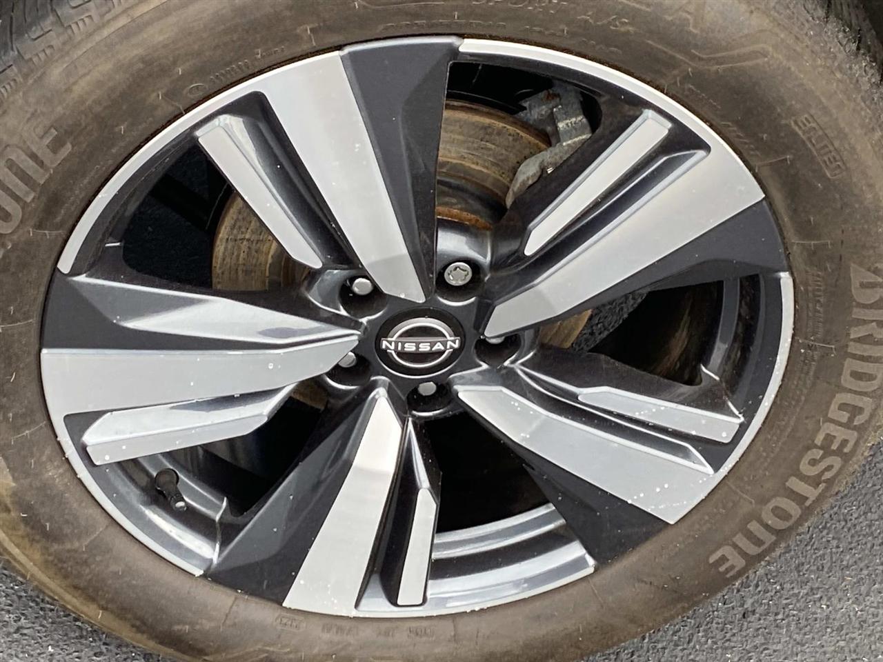 Nissan Rogue  2023