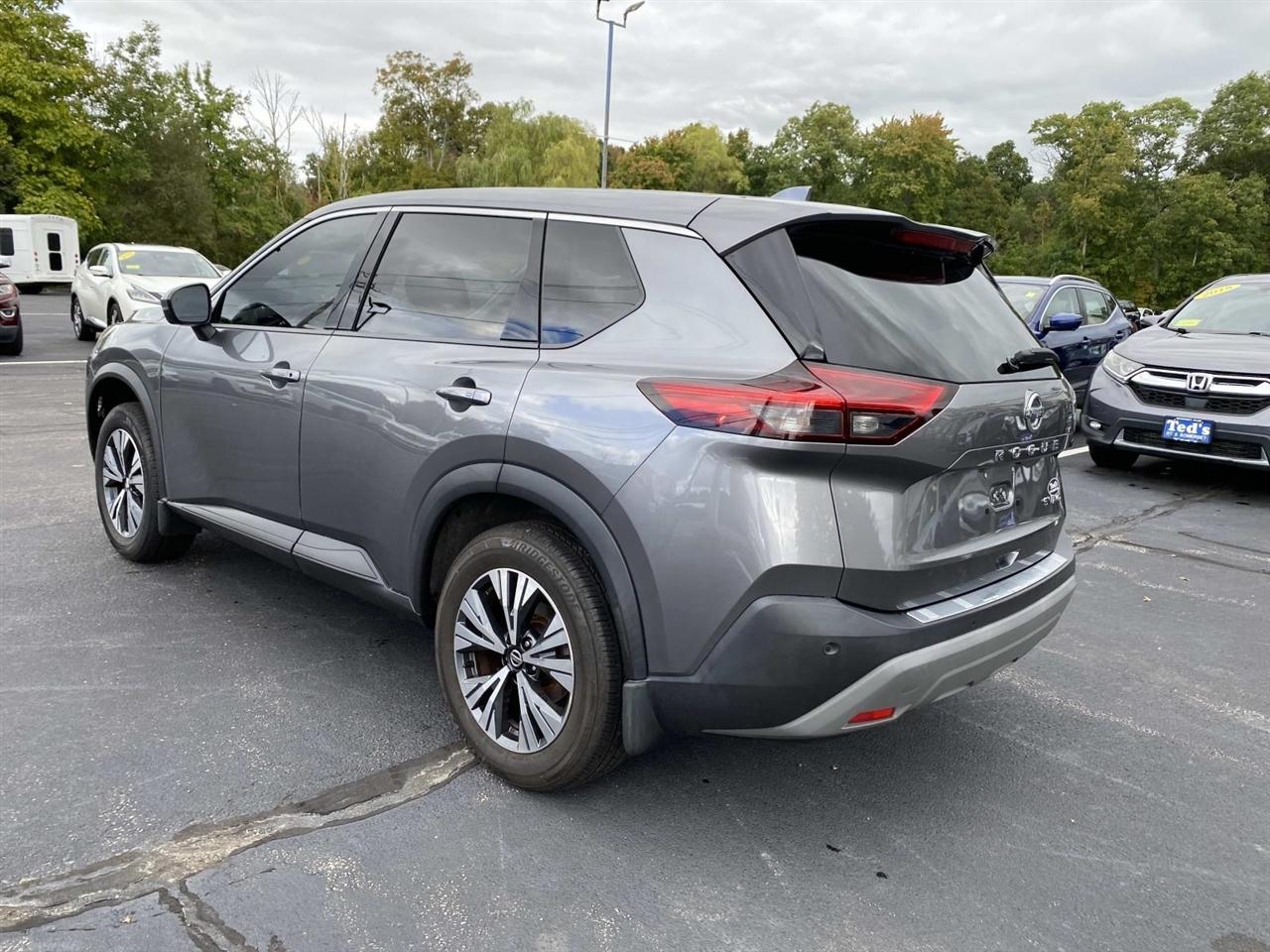 Nissan Rogue  2021
