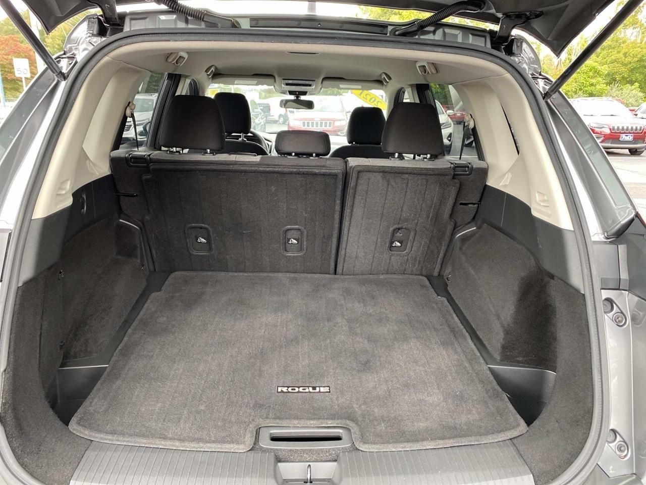 Nissan Rogue  2021