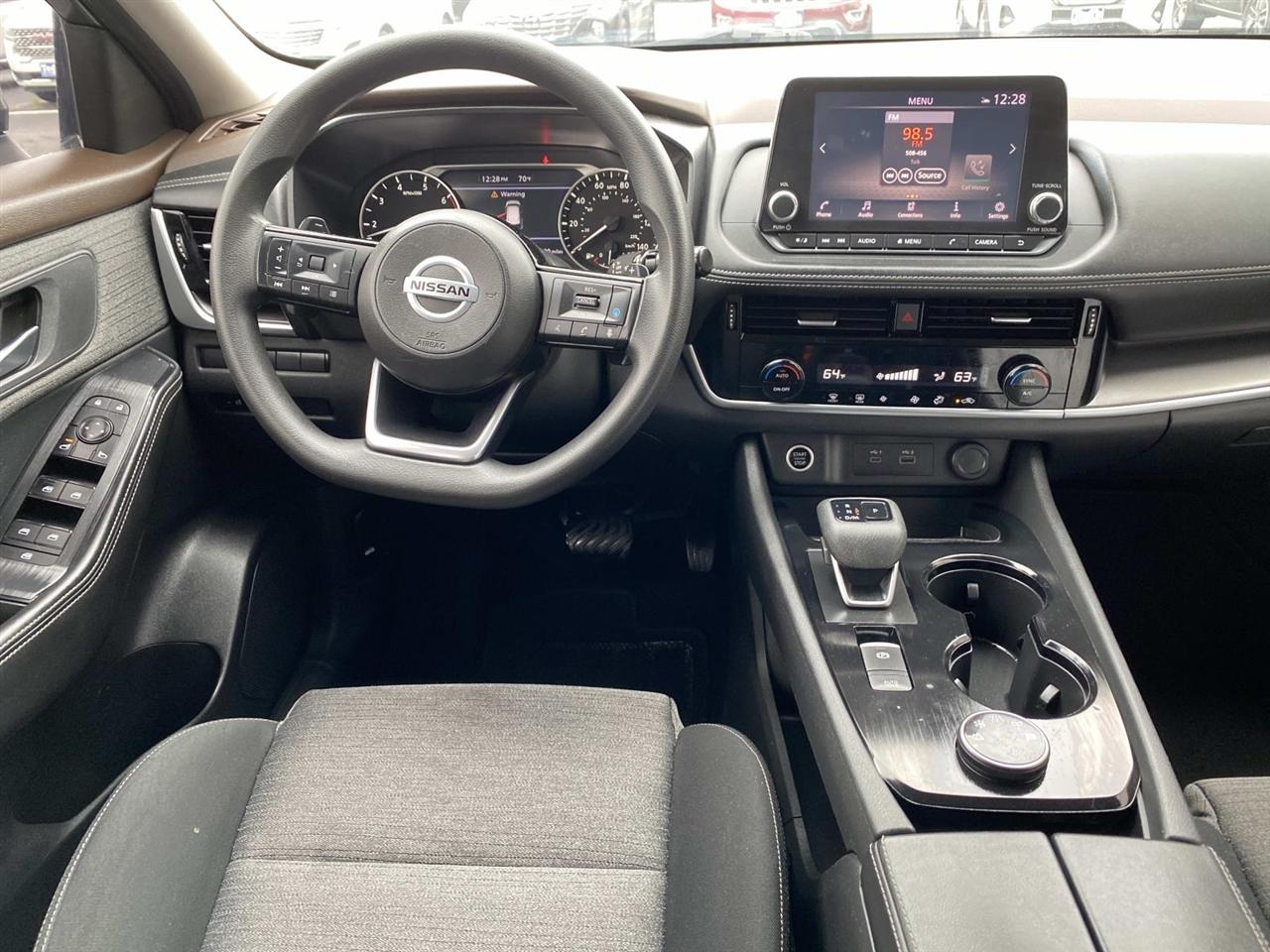 Nissan Rogue  2021