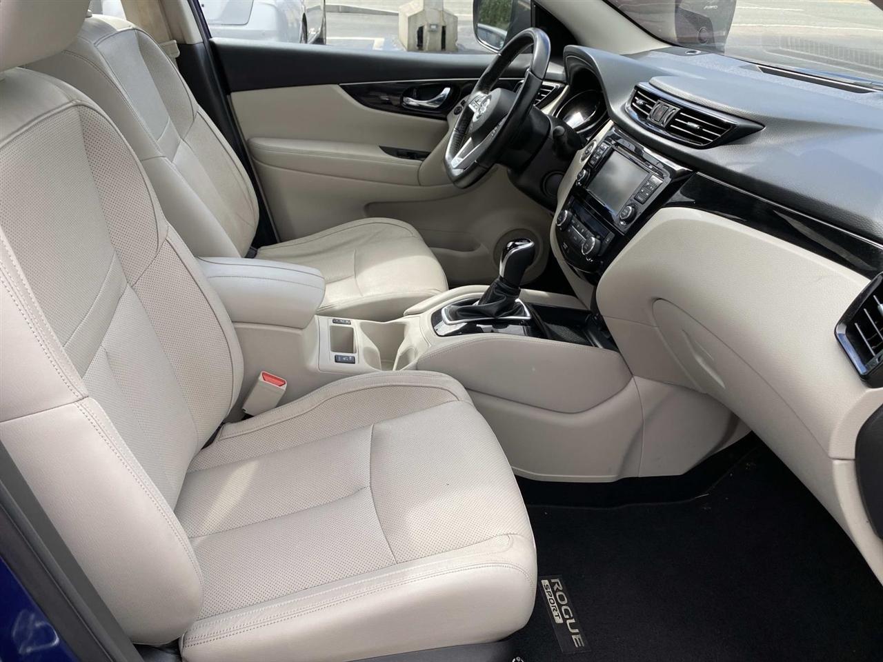 Nissan Rogue Sport  2018