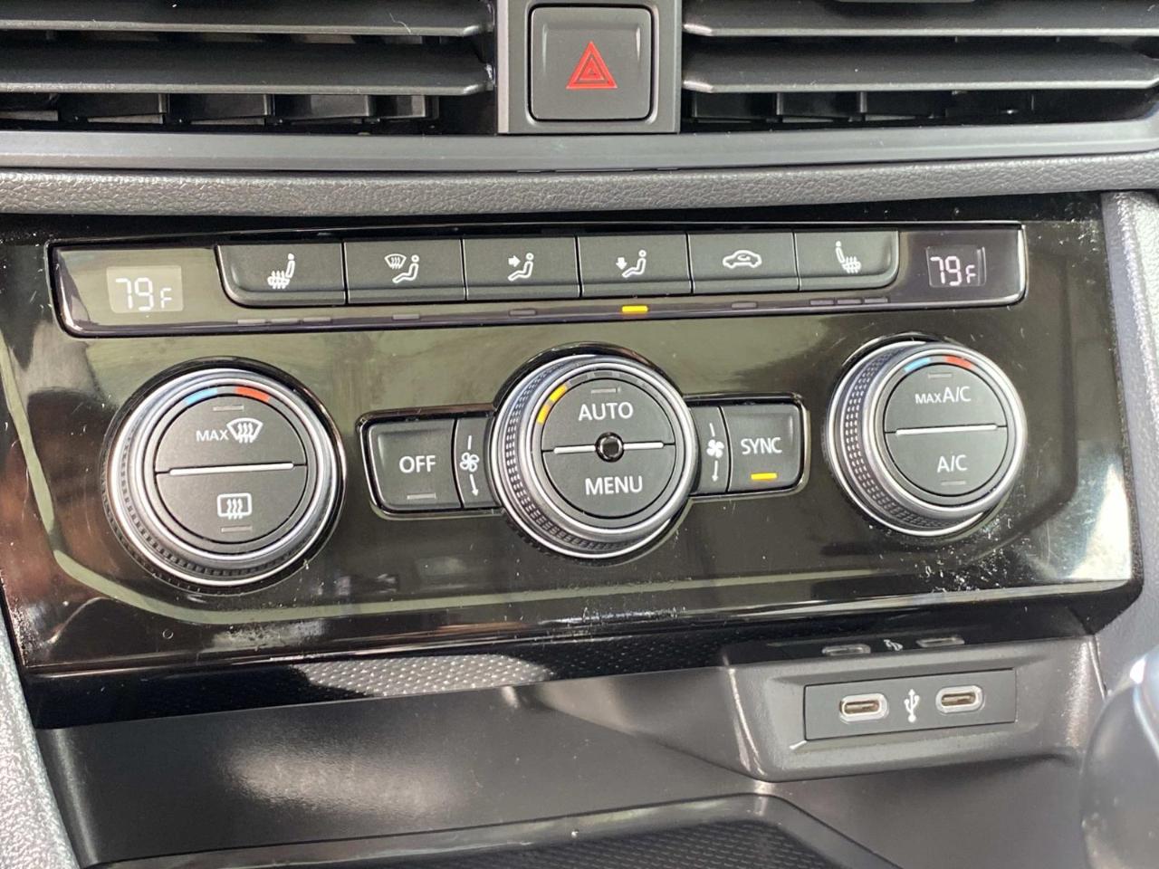 Volkswagen Jetta SE 2024
