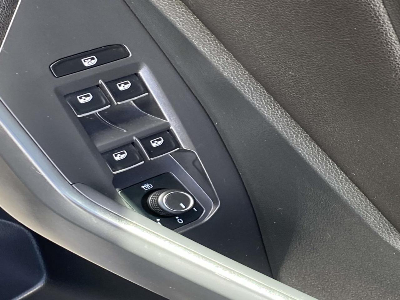 Volkswagen Jetta SE 2024