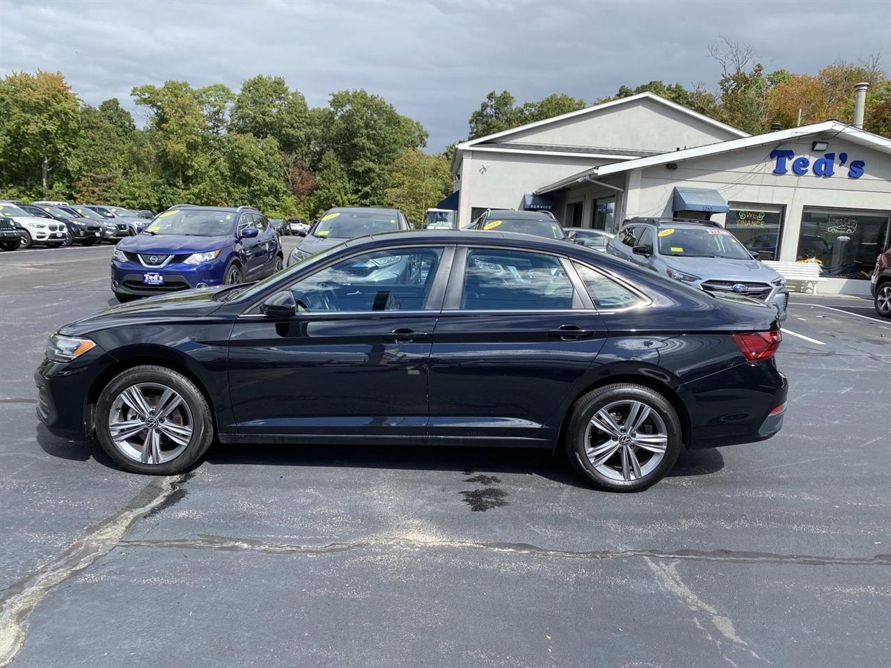 Volkswagen Jetta SE Auto 2024