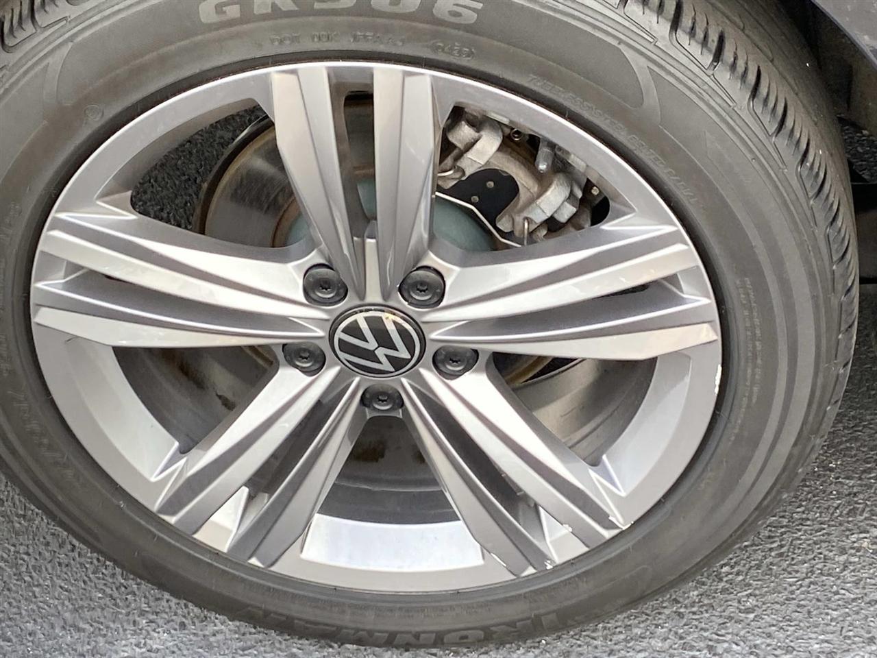 Volkswagen Jetta SE Auto 2024