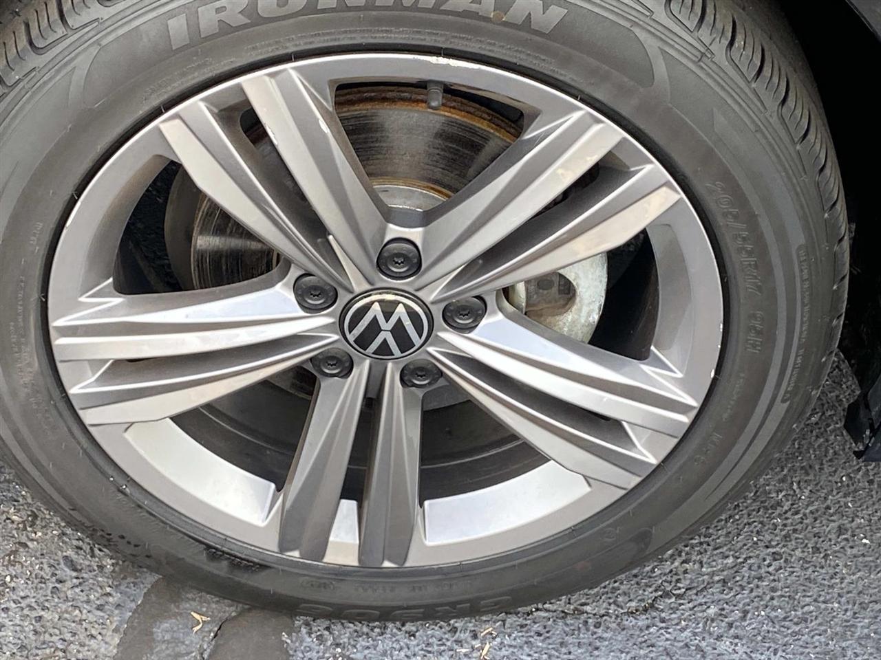 Volkswagen Jetta SE Auto 2024
